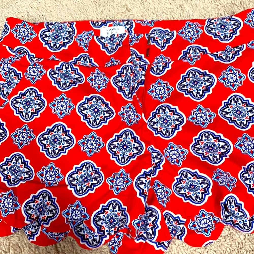 Crown and ivy Shelby shorts